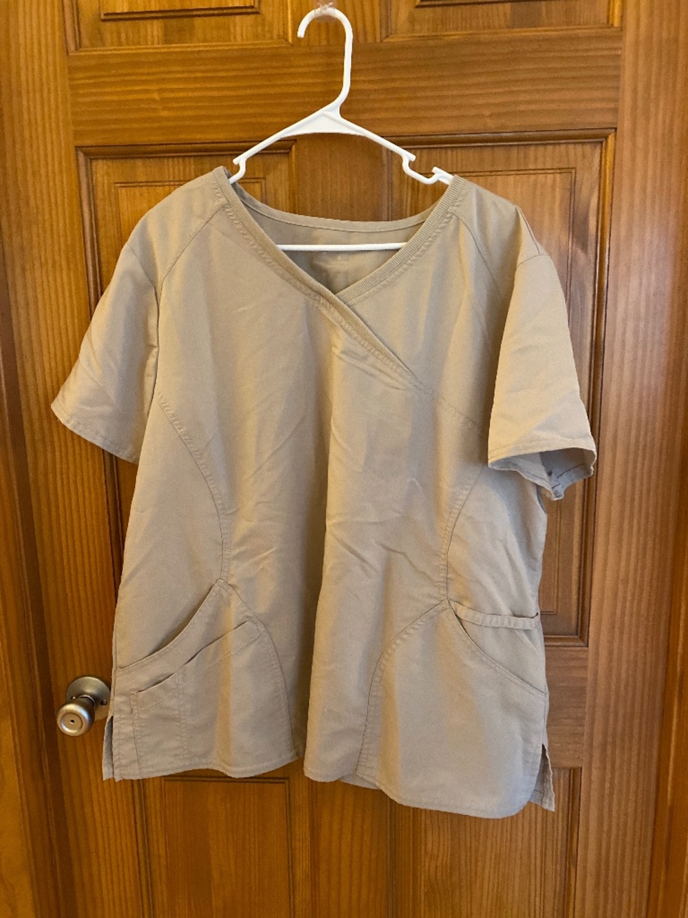 2xl tan scrub top
